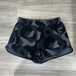 Adidas D4T PS shorts. Size L. NWT